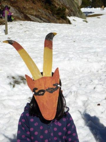 Les élèves  des écoles assistent au lâcher de bouquetins le 31 mars 2015